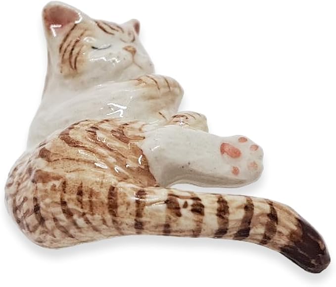WitnyStore Tiny 1½" White Brown Tabby Shorthair Cat Sleeping Tail Hang Off Figurine - Miniature Hand Made Ceramic Cats Kitten Feline Animals Cute Porcelain Decorative Collectible Figures Décor Gifts