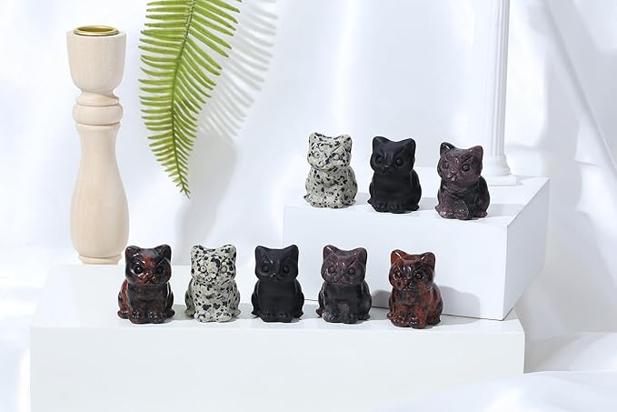 DUQGUHO Dalmatian Jasper Cat Gifts Decor Cat Crystals Figurines Gifts for Women Lucky Cute Cat Statue Room Desk Decor for Women Men 1PC