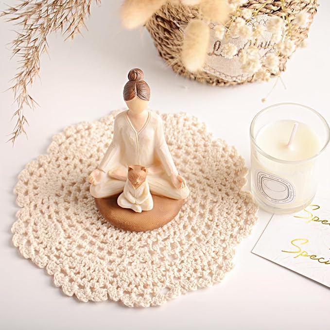 Yoga Meditation Statue Gifts for Women - Mini Yoga Girl with Cat Dog Figurines Gift for Office Cute Relaxation Gifts for Yoga Lovers & Cat Dog Lover Resin Yoga Figurine Decor Table Ornament