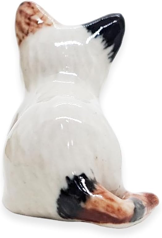 WitnyStore Tiny 1½" Calico Tricolor Shorthair Cat Crouching Hold Ball Figurine - Miniature Hand Made Painted Ceramic Cats Kitten Feline Animal Cute Porcelain Decorative Collectible Figures Décor Gifts
