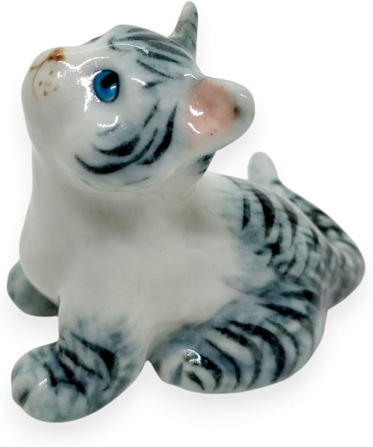 WitnyStore Tiny 1½" Gray White Tabby Shorthair Cat Sitting Look Up Figurine - Miniature Hand Made Painted Ceramic Cats Kitten Feline Animals Cute Porcelain Decorative Collectible Figures Décor Gifts