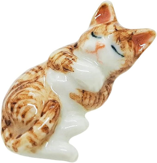 WitnyStore Tiny 1" Long Brown White Tabby Shorthair Cat Sleeping Figurine - Miniature Hand Made Painted Ceramic Cats Kitten Feline Animal Cute Porcelain Decorative Collectible Figurines Décor Gifts