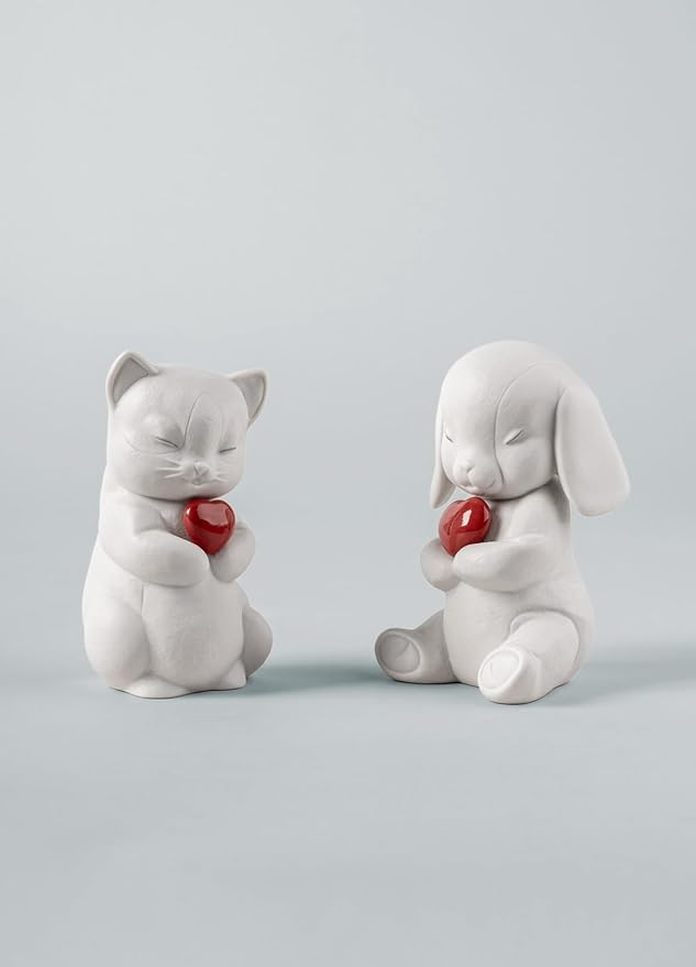 LLADRÓ Porcelain Figure Whiskers-Playful Cat from The Lovely World Collection Dedicated to Love. Decorative Figure of a Cat in Matte White Porcelain with a Red Heart