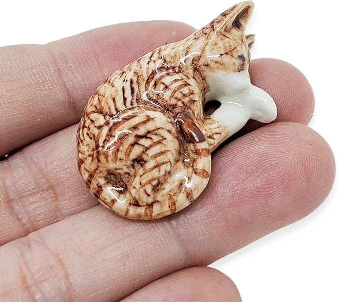 WitnyStore Tiny 1½" Brown White Tabby Shorthair Cat Sleeping Curled Figurine - Miniature Hand Made Painted Ceramic Cats Kitten Feline Animal Cute Porcelain Decorative Collectible Figures Décor Gifts