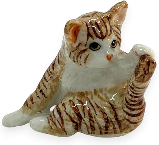WitnyStore Tiny 2¼" Brown White Tabby Shorthair Cat Chasing Tail Figurine - Miniature Hand Made Painted Ceramic Cats Kitten Feline Animal Cute Porcelain Decorative Collectible Figurines Décor Gifts