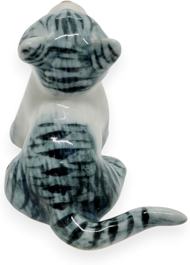 WitnyStore Tiny 1½" Gray White Tabby Shorthair Cat Sitting Look Up Figurine - Miniature Hand Made Painted Ceramic Cats Kitten Feline Animals Cute Porcelain Decorative Collectible Figures Décor Gifts