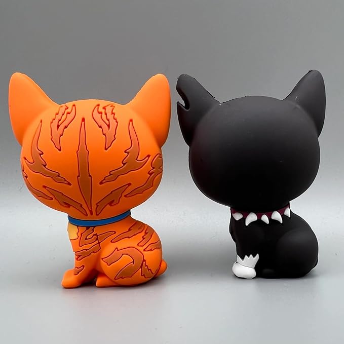 Warrior Cats Collector's Vinyl Figurines, Firestar & Scourge Twin Pack from The Warriors Book Series The Prophecies Begin, Officially Licensed Products