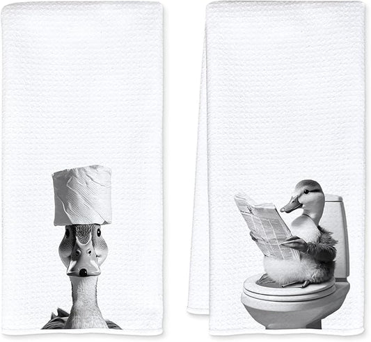 Funny Toilet Newspaper Duck Bathroom Hand Towels, Gifts for Duck Lovers Women Hand Towels for Bathroom Washroom Restroom Decor, 16x24 Inch Set of 2
