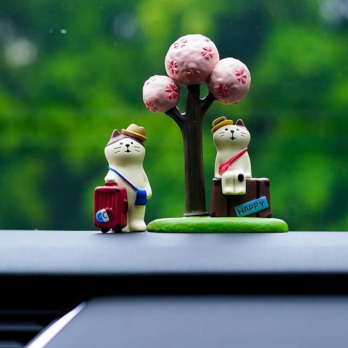 Miniature Cat Figurines Statue - Cute Cat Decor for Desk and Bedroom, Gifts for Cat Lovers Cute Home Office Desk Decor (Traveling Cat)