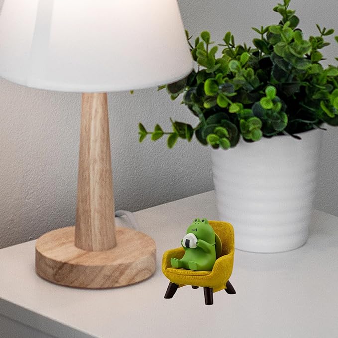Miniature Frog Figurines Statue - Cute Frog Sculpture for Outdoor Fairy Garden and Desk Decorations - Adorable Frog Figurine Statue Decor for Plant Shelf Desk Office Bedroom(Yellow Sofa)