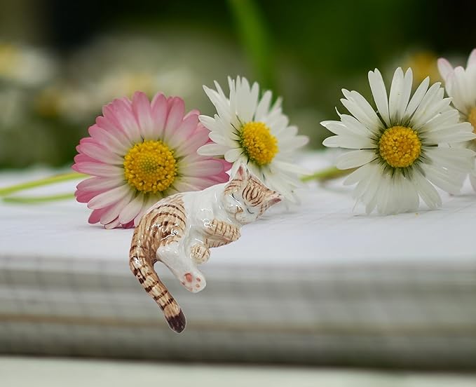 WitnyStore Tiny 1½" White Brown Tabby Shorthair Cat Sleeping Tail Hang Off Figurine - Miniature Hand Made Ceramic Cats Kitten Feline Animals Cute Porcelain Decorative Collectible Figures Décor Gifts