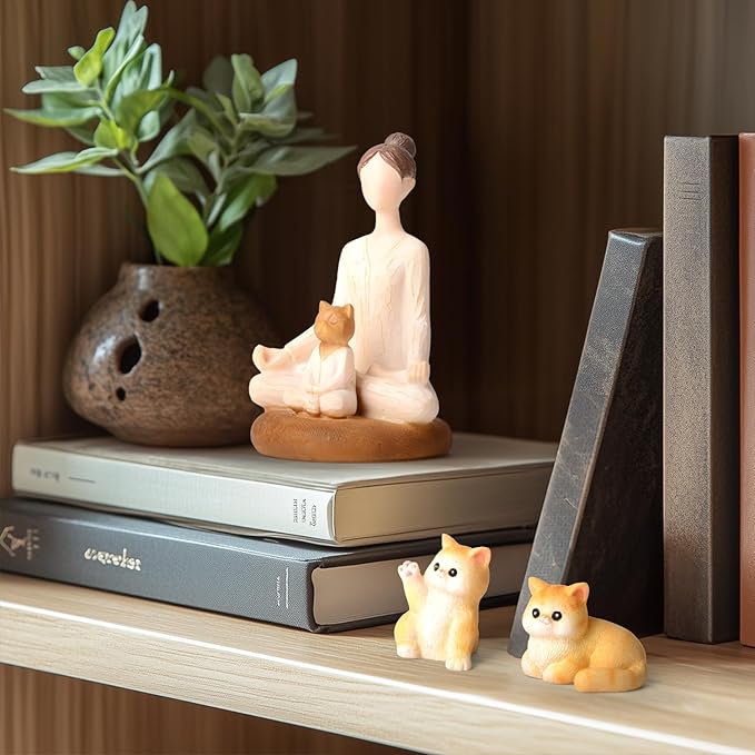 Yoga Meditation Statue Gifts for Women - Mini Yoga Girl with Cat Dog Figurines Gift for Office Cute Relaxation Gifts for Yoga Lovers & Cat Dog Lover Resin Yoga Figurine Decor Table Ornament