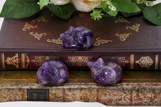 LAIDANLA Amethyst Cat Healing Crystals Figurine Sleeping Cat Hand Carved Cute Statue Polished Stone Sculpture Reiki Office Room Bedroom Desk Home Decoration Gifts 1.6"