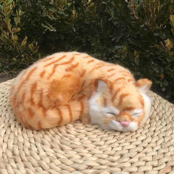 Realistic Furry Sleeping Cat Figurine Simulation Kitty Lifelike Kitten Home Office Shelf Decorative Statue, Synthetic Fur Pet Replica (Tabby)
