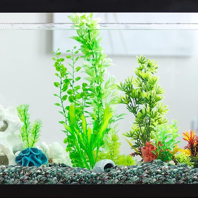 Halatool 8LB Green Agate Stones 0.35"- 0.6" Aquarium Gravel for Fish Tank Natural Landscaping Pebbles Decorative Polished Stones for Plants Home Decor DIY Handmade & Vase Filler